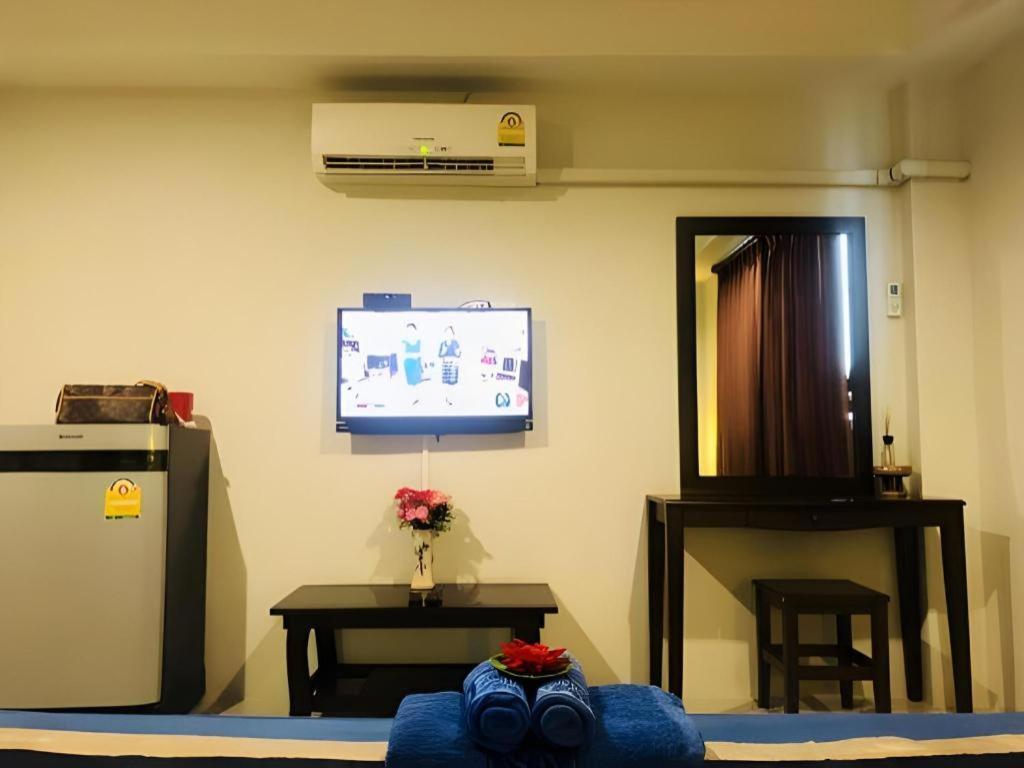 Tontalay Hotel Bangsaen Exterior foto